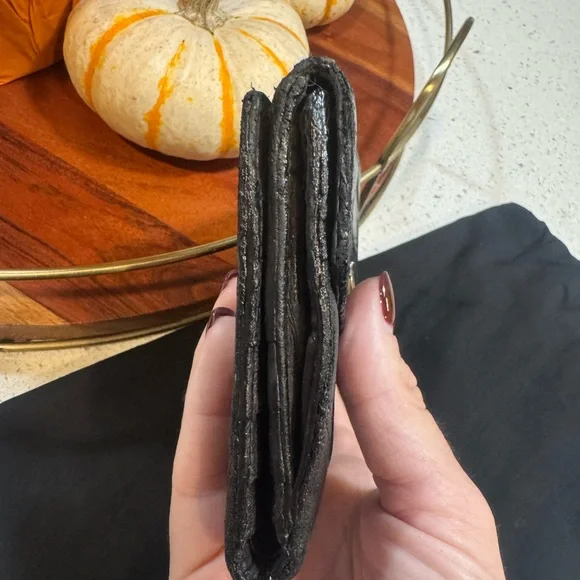 Authentic Vintage Chanel Black Quilted Lambskin Wallet - Picture 6 of 11